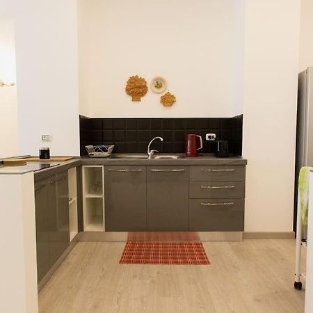 Appartamento 2 Camere Da Letto Al Politeama Παλέρμο Εξωτερικό φωτογραφία
